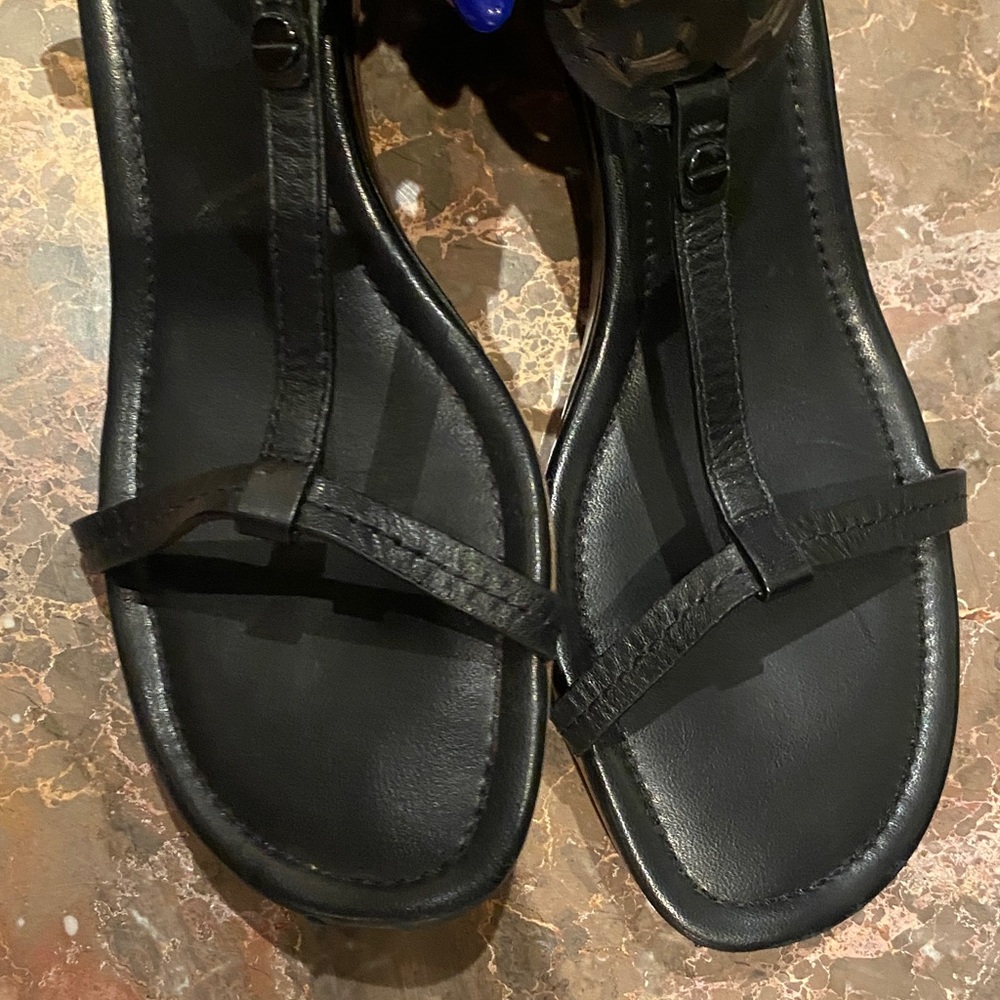 Tory Burch Black Wedge Sandals. Size 8.5 - Picture 5 of 10